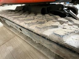 Kubota U 27-4