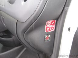 Peugeot Partner 1.6 HDI Cateringausbau 3-Sitzer