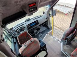 MERCEDES-BENZ 30 Sitzer Schul- Transferbus 519 Lagerfahrzeug