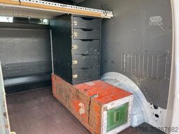 VOLKSWAGEN T6.1 Doka KA PLUS/ Mixto/ 5 Sitze/ AC/ AHK/ PDC