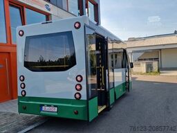 MERCEDES-BENZ Heckniederflur Sprinter 517 / 4 er Bestuhlung