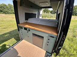 Mercedes-Benz Sprinter 319