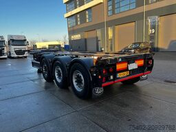 Renders Euro 800 3DFCST / Container Chassis / 45FT / 1x...