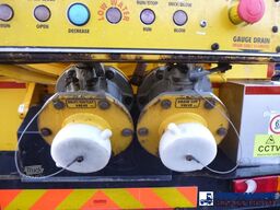 D.A.F. LF 55.220 4X2 RHD Whale vacuum tank 8.1 m3