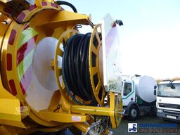 D.A.F. LF 55.220 4X2 RHD Whale vacuum tank 8.1 m3