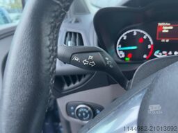 FORD Tourneo Connect TITANIUM L1 ACC SD