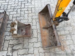 JCB 16C-1 /2022 BJ/ 988 H / verbr. Laufwerk/2xLöffel