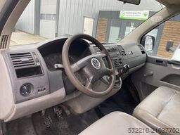 VOLKSWAGEN T5 Caravelle LANG,OHNE RÜCKSITZE