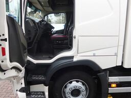 Volvo FM 340 Geïsoleerd Dak DHollandia 3000 kg
