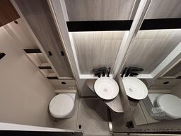 BÜRSTNER Signature SFT 7.1 *Lithium 300 Ah*Küchen-Paket*