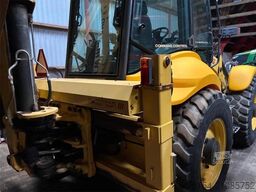 New Holland LB 115