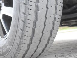 SUNLIGHT T 64 T &HUBBETT SAT+TV KAM. 1.HAND