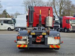 Volvo FM 500 Globetrotter 8x4*4 - HYVA Hooklift - Lif...