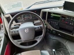 Volvo FM 500 Globetrotter 8x4*4 - HYVA Hooklift - Lif...