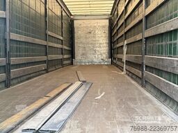 Schmitz Cargobull Curtainsider Mega