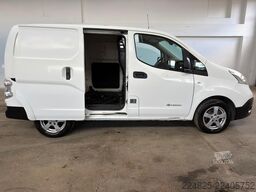NISSAN E-NV200 Elektro Kastenwagen 1.Hand BJ-2018