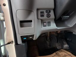 NISSAN E-NV200 Elektro Kastenwagen 1.Hand BJ-2018