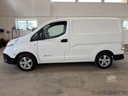 NISSAN E-NV200 Elektro Kastenwagen 1.Hand BJ-2019