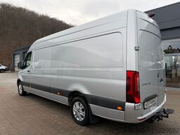 MERCEDES-BENZ Sprinter 319 CDI V6 Kasten RWD L3H2 Kamera 360°