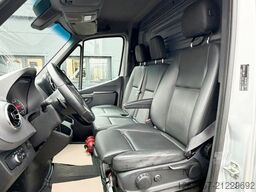 MERCEDES-BENZ Sprinter 319 CDI V6 Kasten RWD L3H2 Kamera 360°