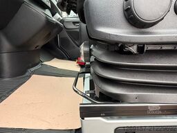 MERCEDES-BENZ Sprinter 319 CDI V6 Kasten RWD L3H2 Kamera 360°