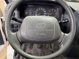 TOYOTA HI-ACE KASTENWAGEN*2006*1HAND*