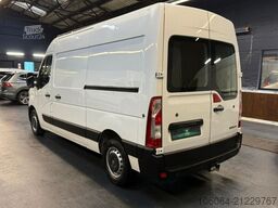 RENAULT Master Kasten L2H2 Klima Tempomat PDC AHK 2,5T