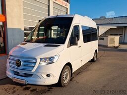 MERCEDES-BENZ Lagerfahrzeug Bürgerbus Niederflur 9 Sitze