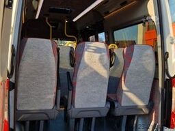 MERCEDES-BENZ Lagerfahrzeug Bürgerbus Niederflur 9 Sitze