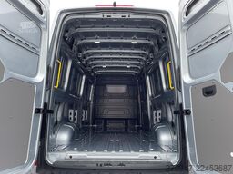 MAN TGE 3.180 L4H3 Kasten 4x4 STANDHZ ACC LENKRADHZ