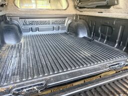 MITSUBISHI L200 4x4 Doka 2.5 DI-D Work Edition 1. Hand