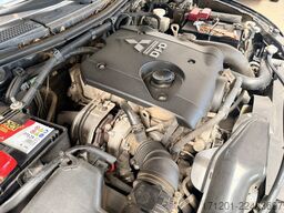 MITSUBISHI L200 4x4 Doka 2.5 DI-D Work Edition 1. Hand