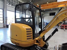 CATERPILLAR 302.7 + Hammer