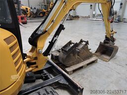 CATERPILLAR 302.7 + Hammer