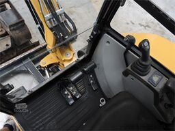 CATERPILLAR 302.7 + Hammer