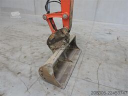 KUBOTA KX080