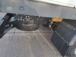 FUSO Canter 7C18E Elektro 3-Sitzer Klima