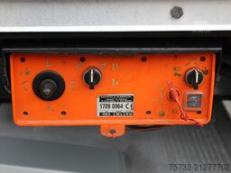 Mercedes-Benz Antos 1830 E6 Koffer 9,7m   LBW   Rolltor