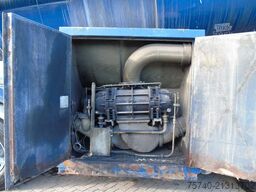 Volvo FM 340 + NAAKTGEBOREN 15.000L + 8x4 + tipper + ...