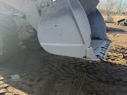 HITACHI ZW310-6 Radlader 28 Tonnen *12.350 h