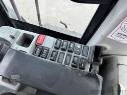 HITACHI ZW310-6 Radlader 28 Tonnen *12.350 h