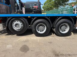 Mercedes-Benz AROCS 3240 8x4 PRITSCHE + KRAN HIAB 166 E-5 - R...
