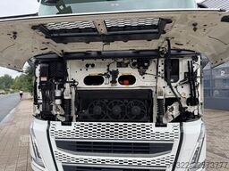 Volvo FH 460 GLOBETROTTER XL I SAVE / DYNAMIC STEERIN...
