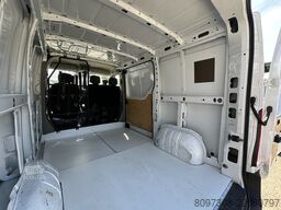 Renault Master L1H1  KASTEN   TÜV  HAND   2.8T