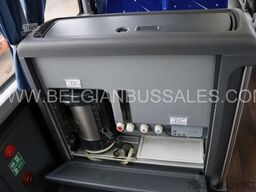MAN Lions Coach R09 / 13.3m / Lift / USB / Full Option