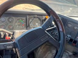 Volvo FL 7 - 260 (MANUAL PUMP / POMPE MANUELLE / LAME...