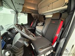 Renault T530 HIGH SHOWTRUCK Unused MULTI Transporter F...