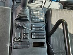 Mercedes-Benz Unimog U423 mit Abrollsystem und Mulde