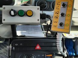 Mercedes-Benz Unimog U423 mit Abrollsystem und Mulde