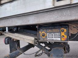  D90, EURO 3, SIDEWALLS, TAIL LIFT